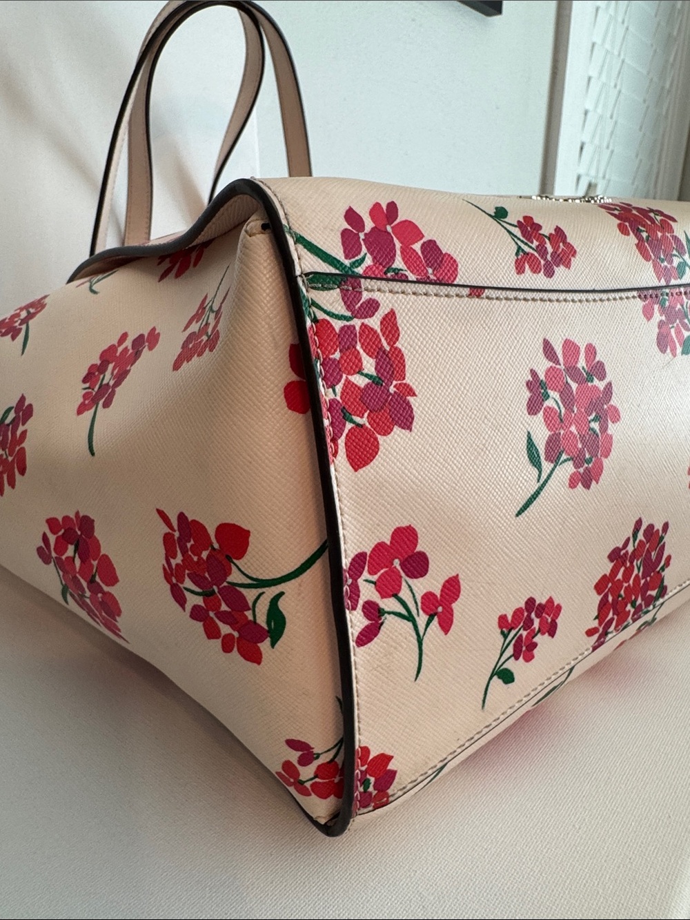 Kate Spade Becca Floral Tote in Fresh Peach Multi - Picture 5 of 10